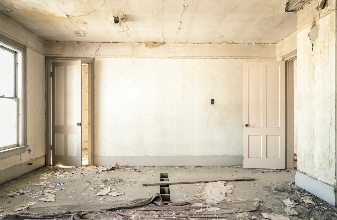 Waste disposal crew managing a cleanout project in Fairmount